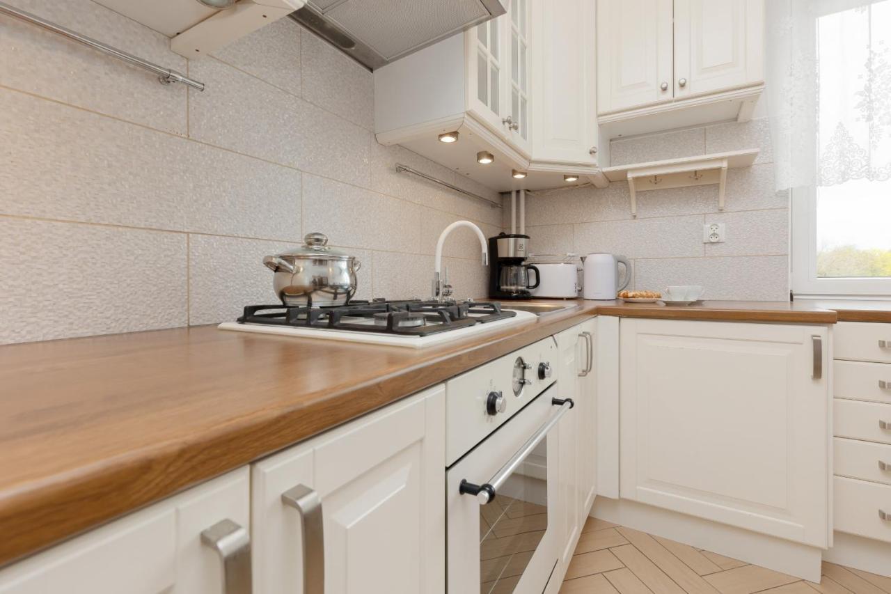 Metro Raclawicka Cozy Studio Apartment By Noclegi Renters Варшава Экстерьер фото
